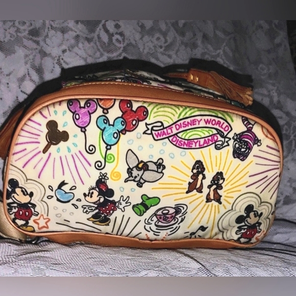 HTF Dooney and Bourke Sketch Backpack Purse - Picture 9 of 9